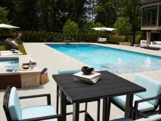 10 Tips for Choosing the Right Residential Pool Builder